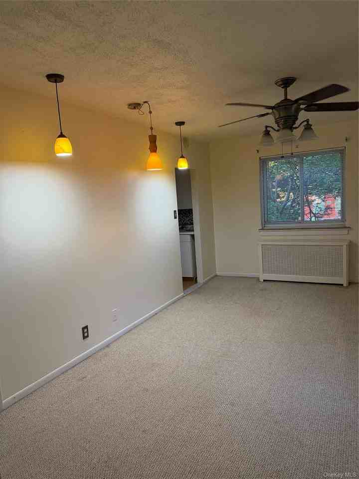 26047 73rd Ave #1A - Photo 2 of 4