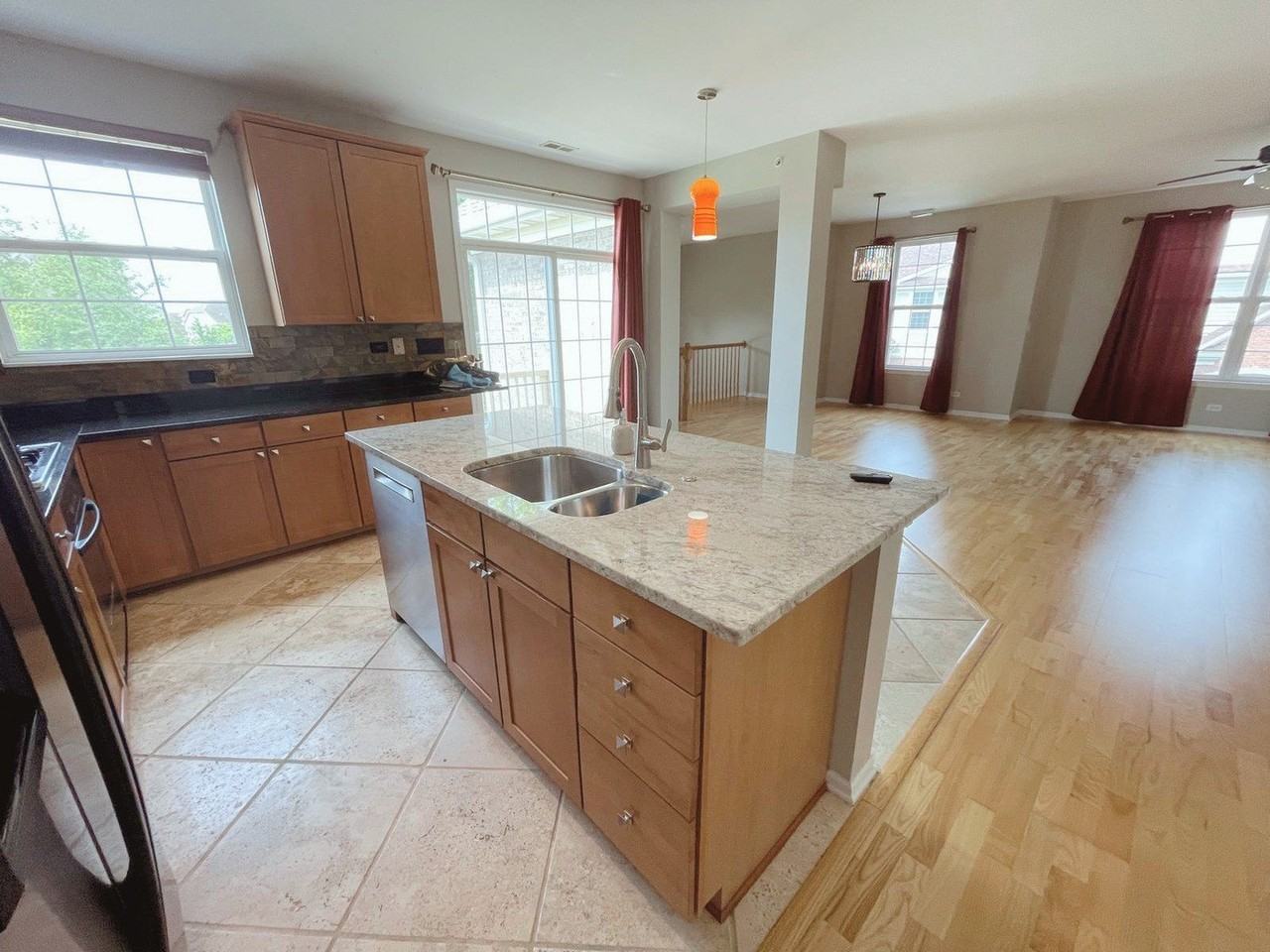 1388 Scarboro Rd #1103 - Photo 6 of 20