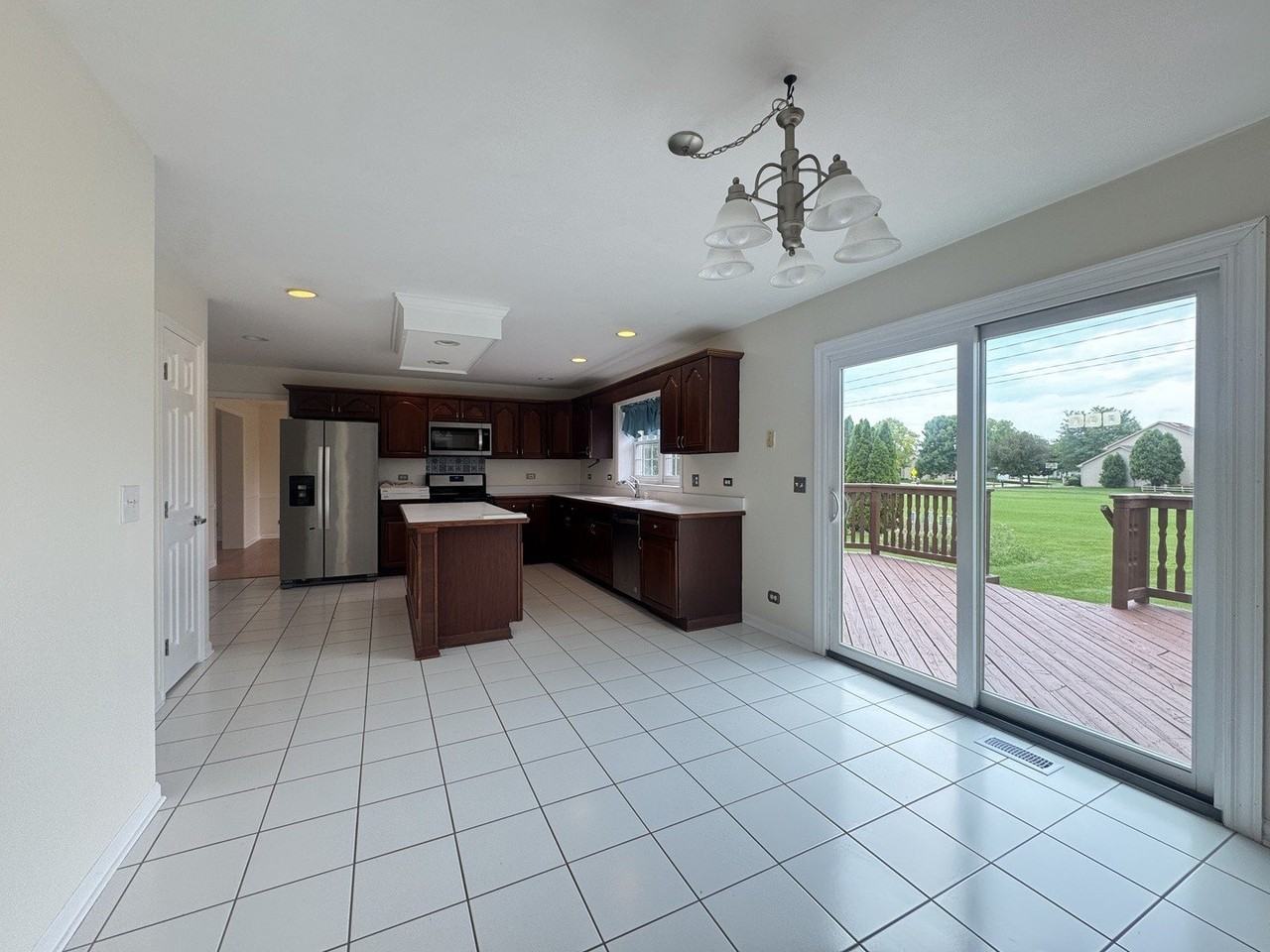 1108 Hollingswood Ave - Photo 6 of 21