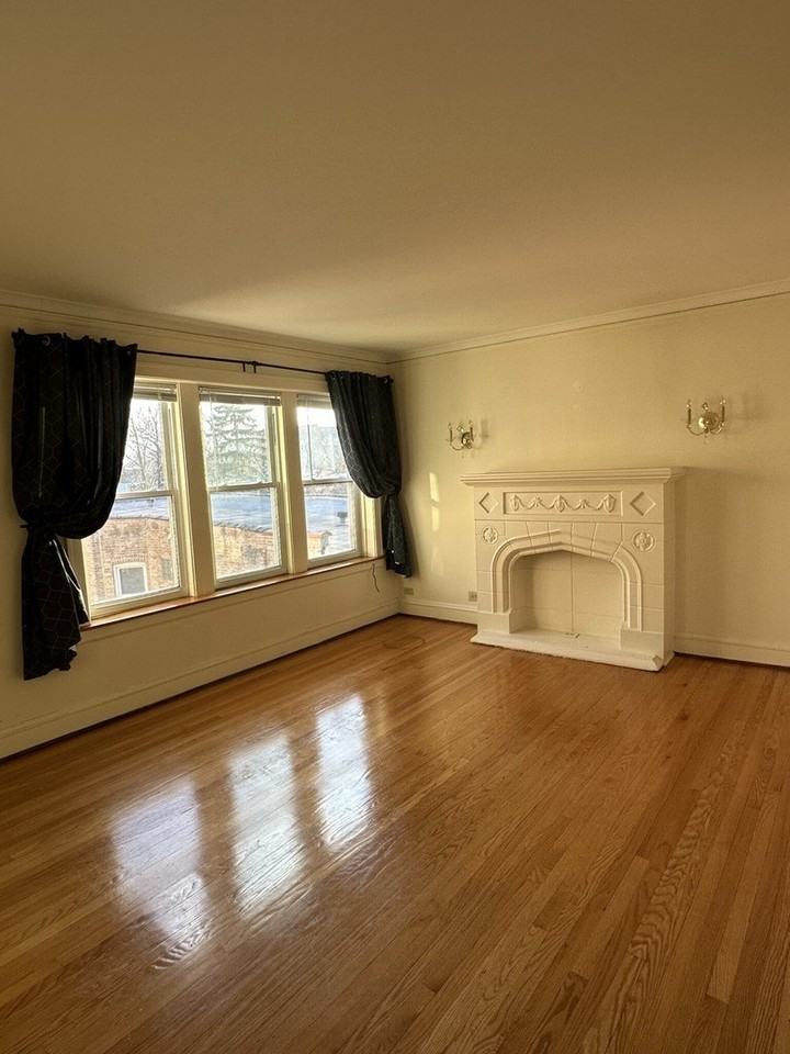 1436 W Thome Ave #3D - Photo 2 of 21