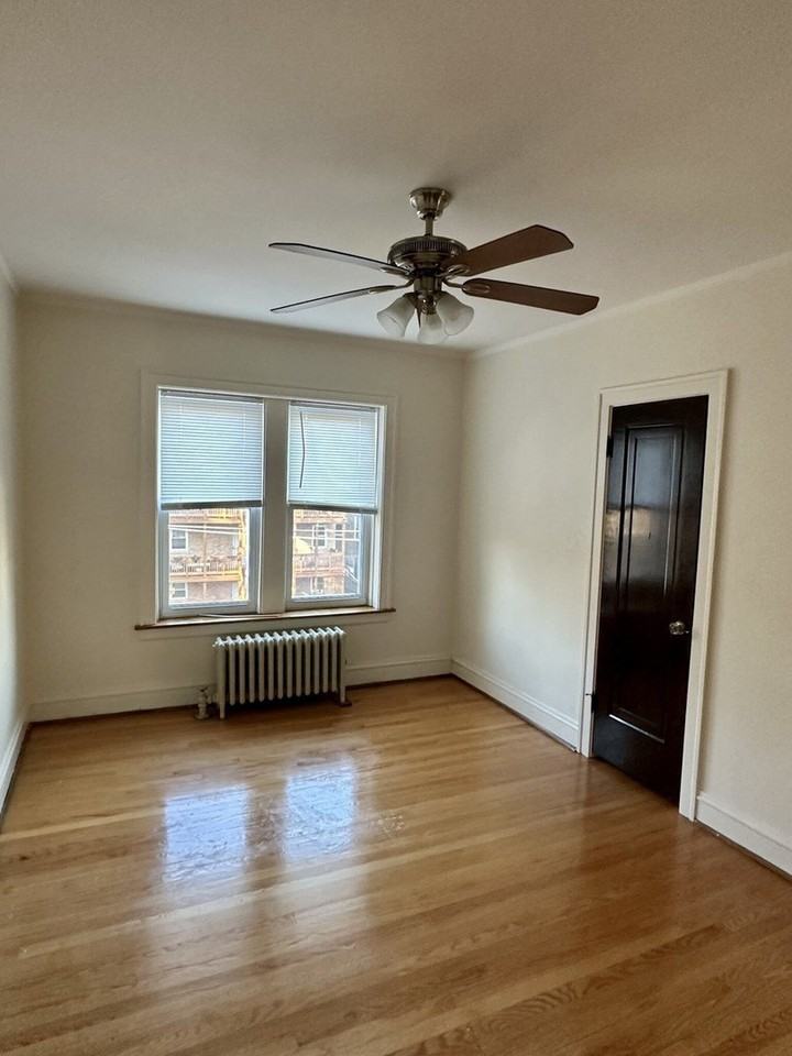 1436 W Thome Ave #3D - Photo 3 of 21