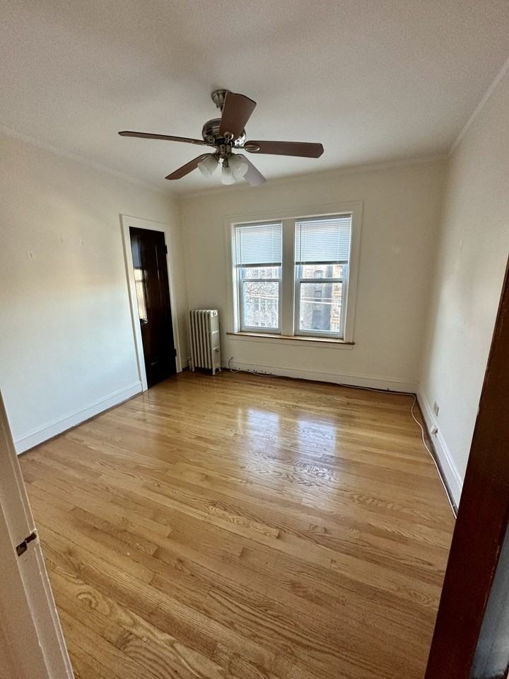 1436 W Thome Ave #3D - Photo 7 of 21