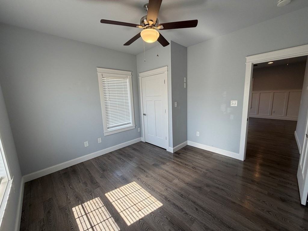 358 S Main St - Photo 7 of 8