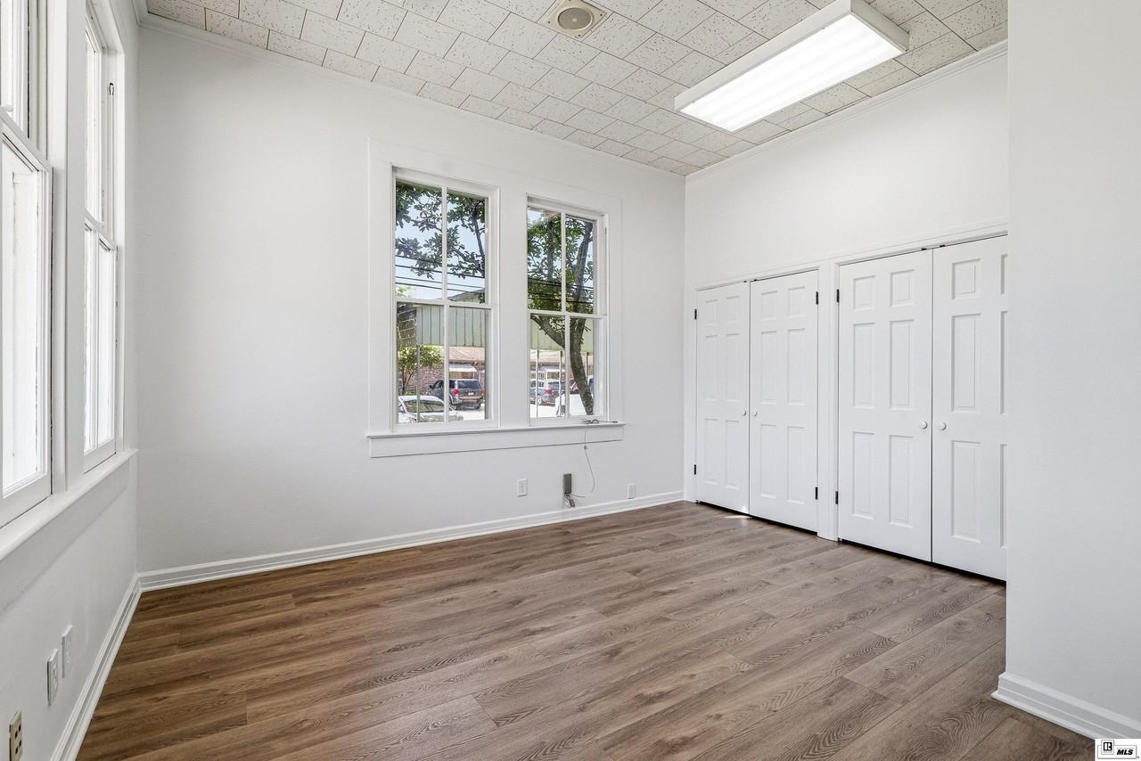 315 N 5th St - Photo 3 of 25