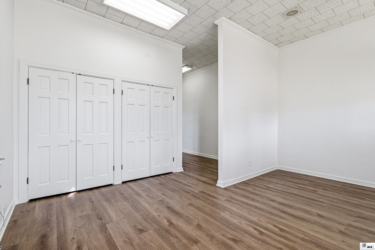315 N 5th St - Photo 4 of 25