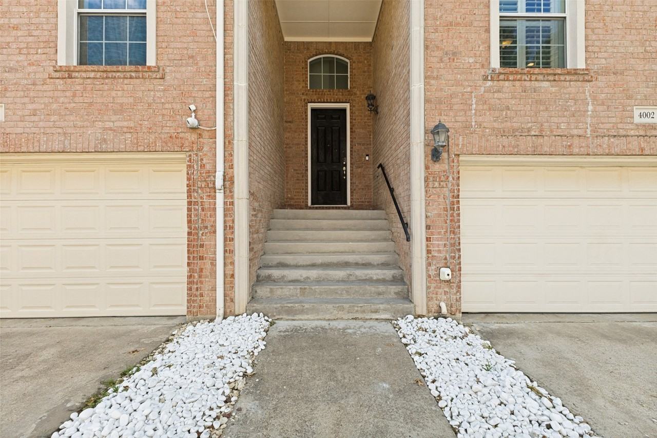 4002 Brownstone Ct - Photo 2 of 30
