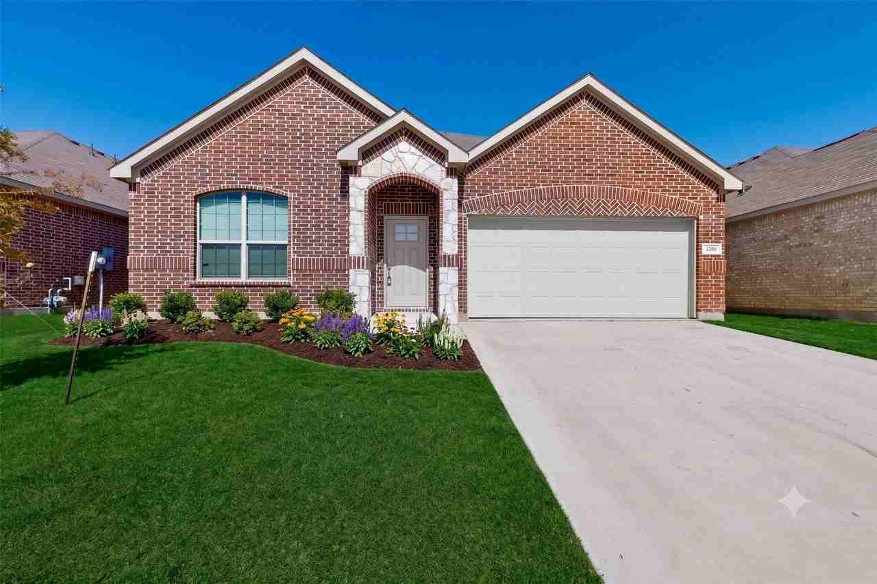 1129 Flameleaf Dr - Photo 2 of 39