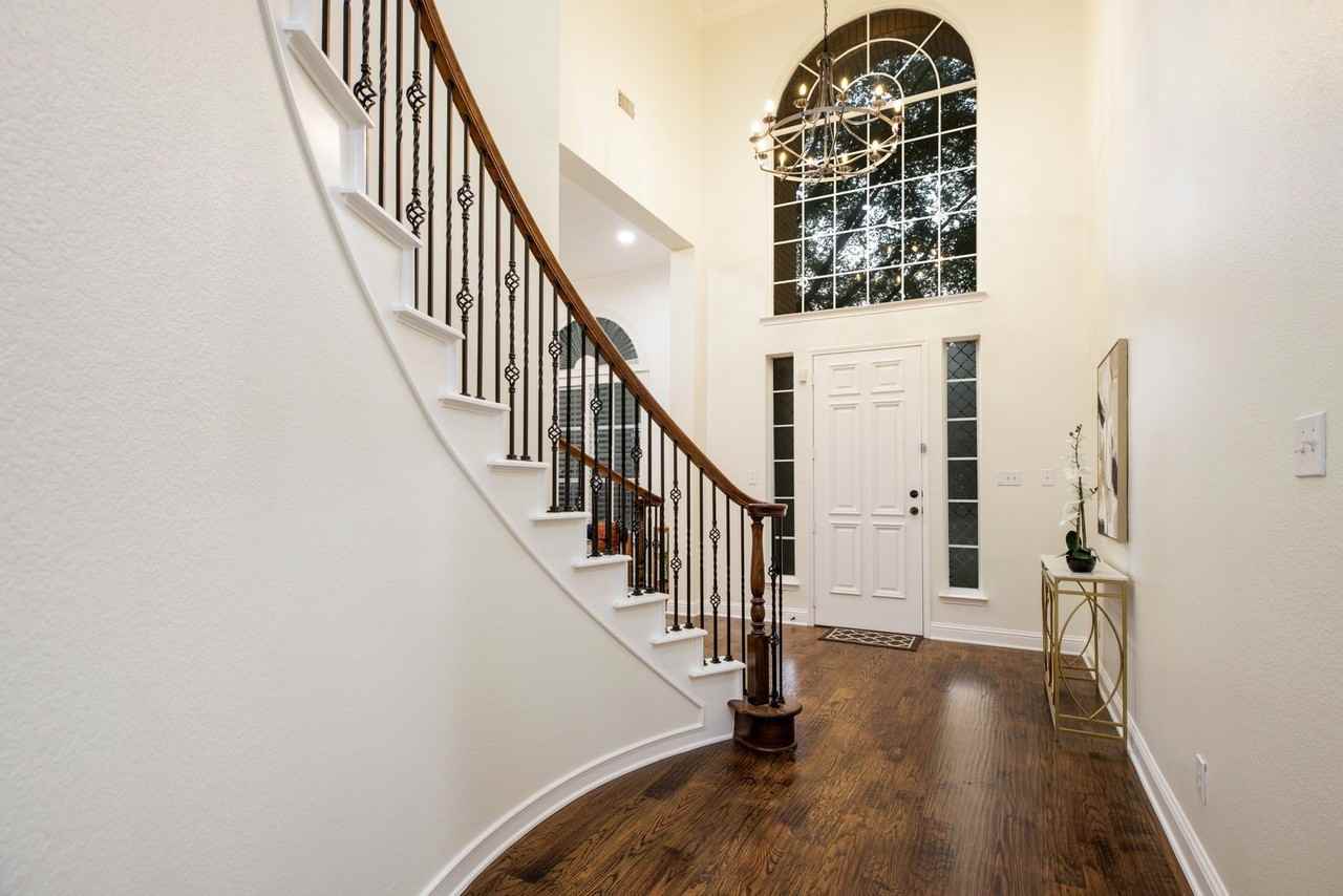 1417 Cool Springs Dr - Photo 6 of 40