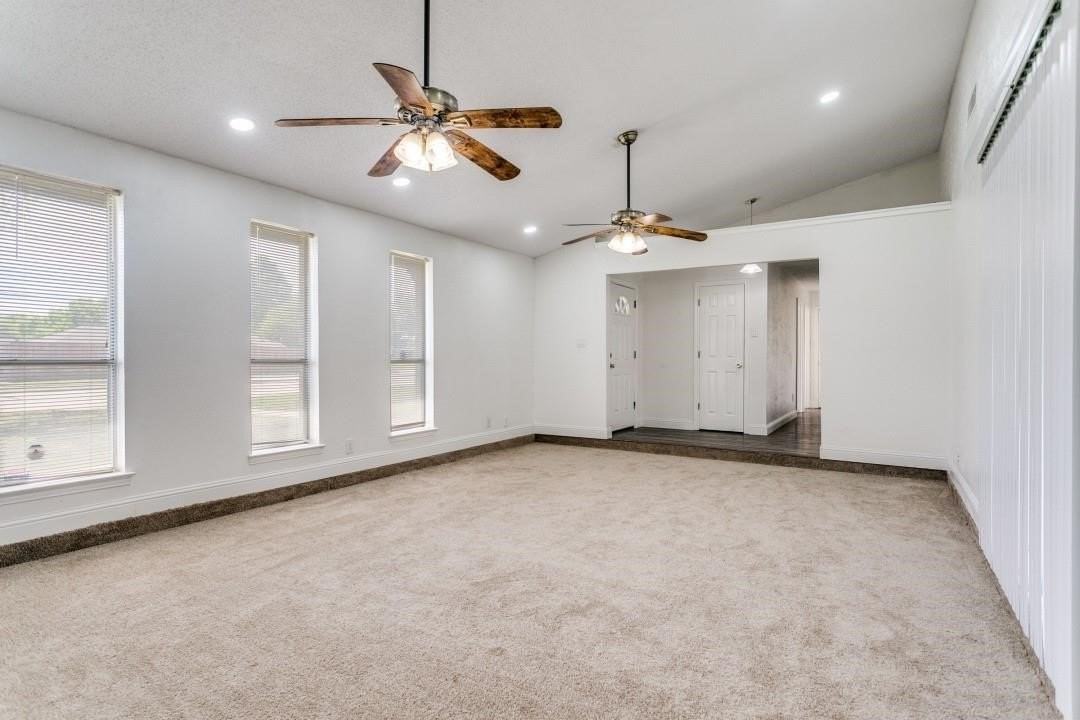 3203 E Park Blvd - Photo 6 of 22