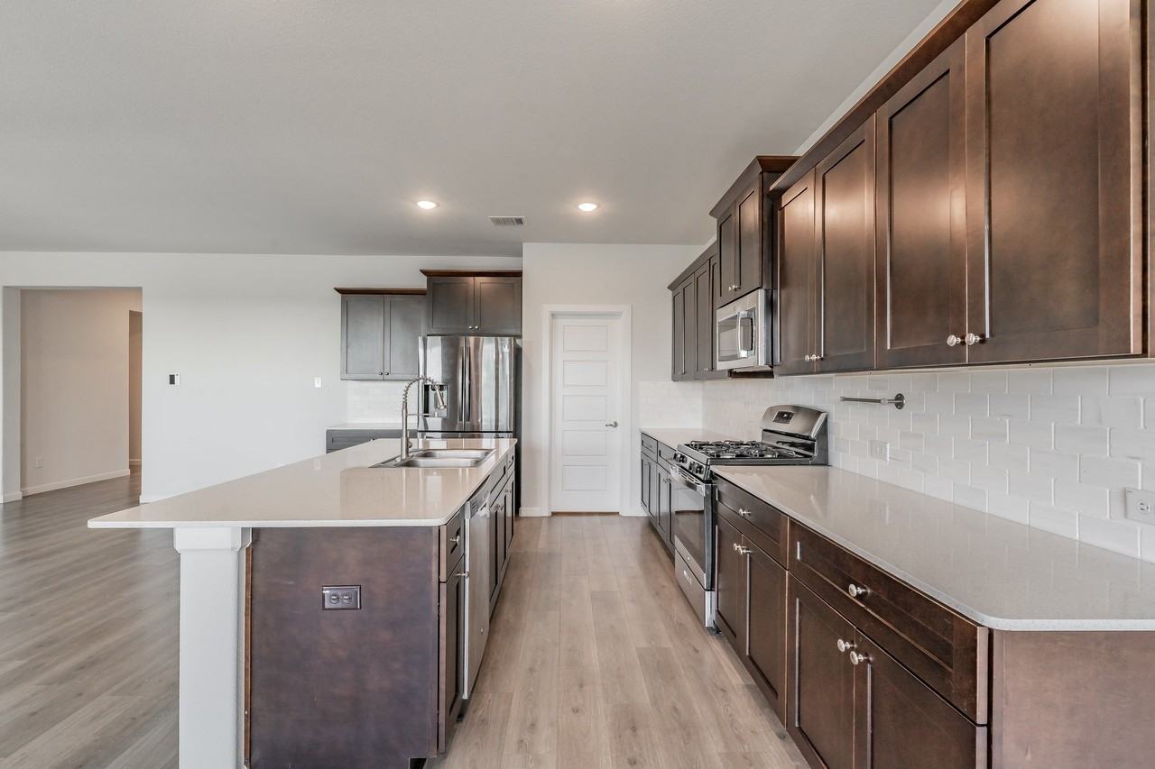 1221 Coralberry Dr - Photo 5 of 36