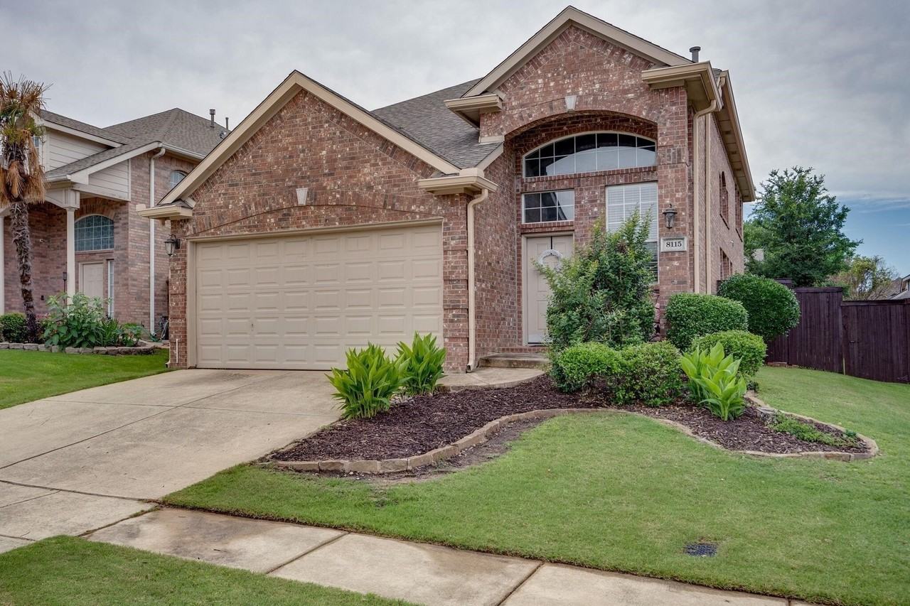 8115 Sycamore Dr - Photo 2 of 12