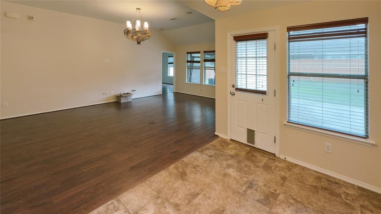 4308 Summer Star Ln - Photo 3 of 22