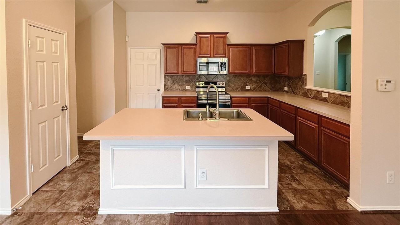 4308 Summer Star Ln - Photo 5 of 22