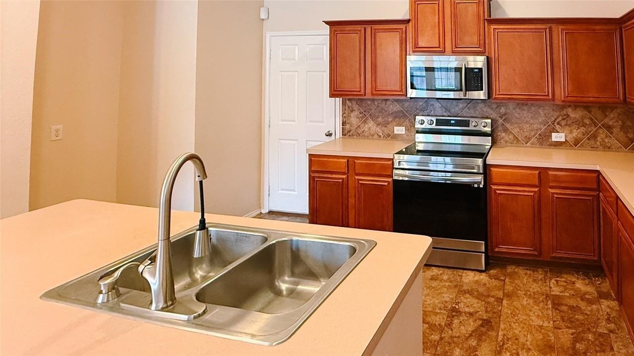 4308 Summer Star Ln - Photo 7 of 22