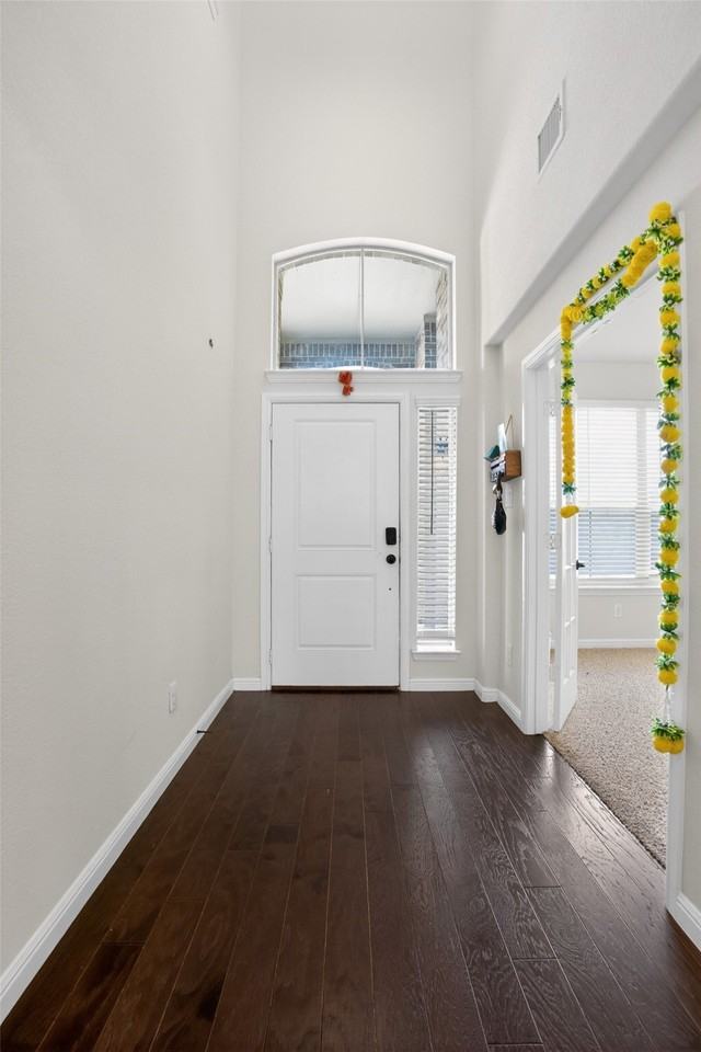 3912 Crater Cir - Photo 2 of 34