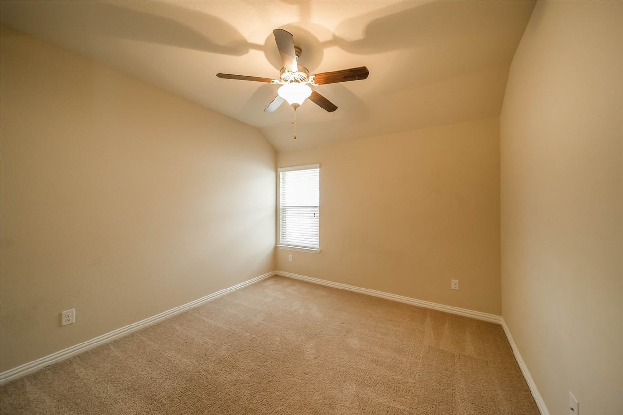 16704 Spence Park Ln - Photo 6 of 37