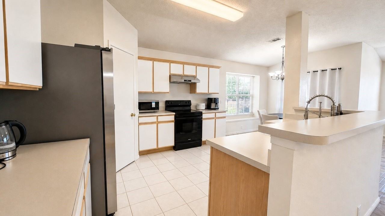 1407 Autumncrest Dr - Photo 7 of 18