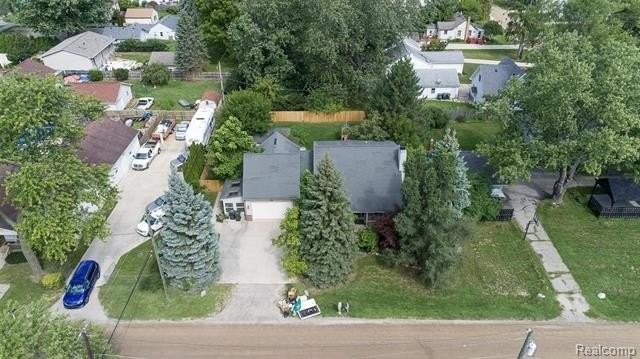 3930 Dunning Rd - Photo 3 of 49