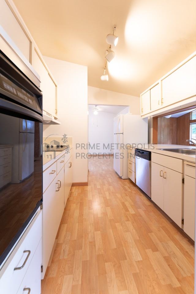 13305 Se 42nd St #1 - Photo 5 of 25