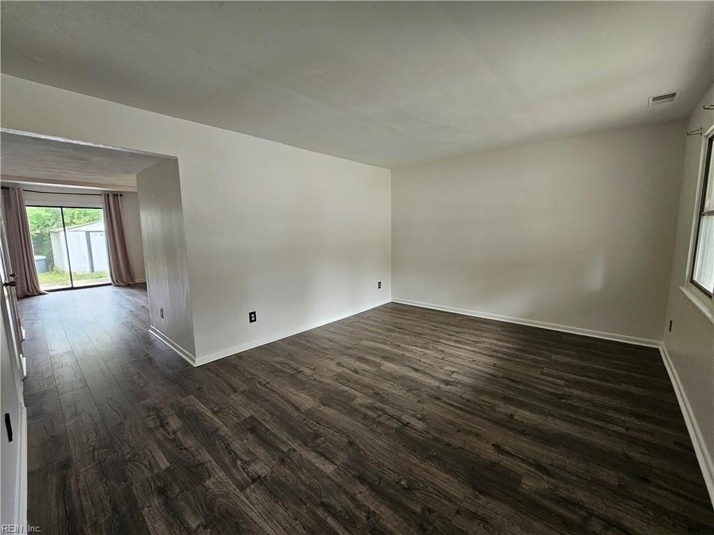 3339 Lakecrest Rd - Photo 5 of 23