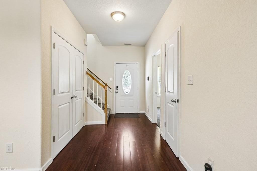 5003 Clifton St - Photo 5 of 37