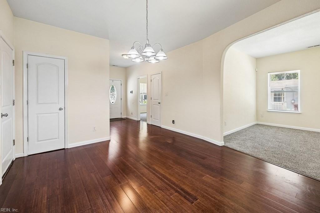 5003 Clifton St - Photo 7 of 37