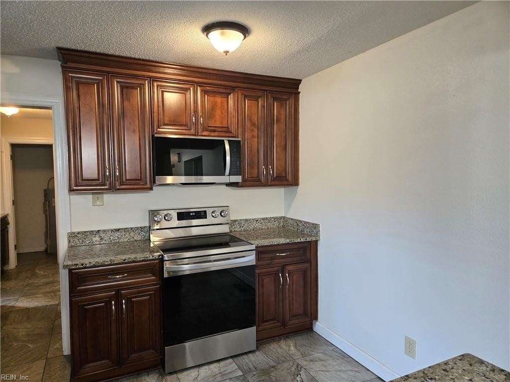 3840 S Plaza Trl - Photo 6 of 19