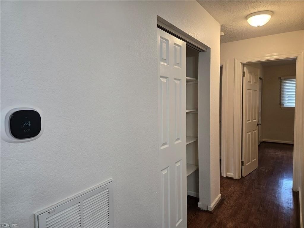 3840 S Plaza Trl - Photo 7 of 19