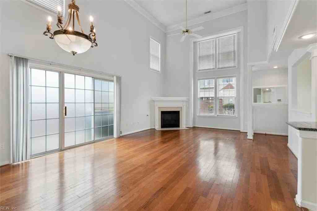107 Post Oak Rd - Photo 7 of 26