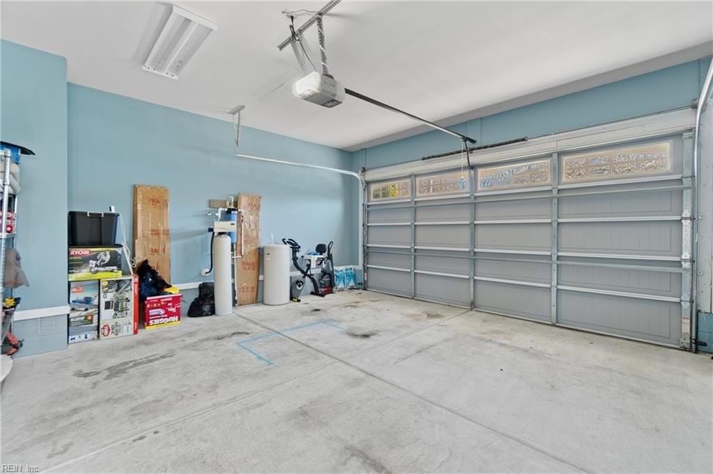 3011 Bapaume Ave - Photo 2 of 10