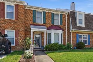 featured image of 851 Sommerville Cres
