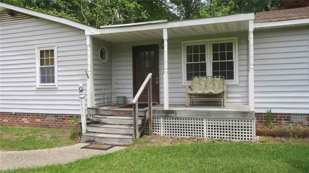 19475 Beechwood Ln - Photo 4 of 23