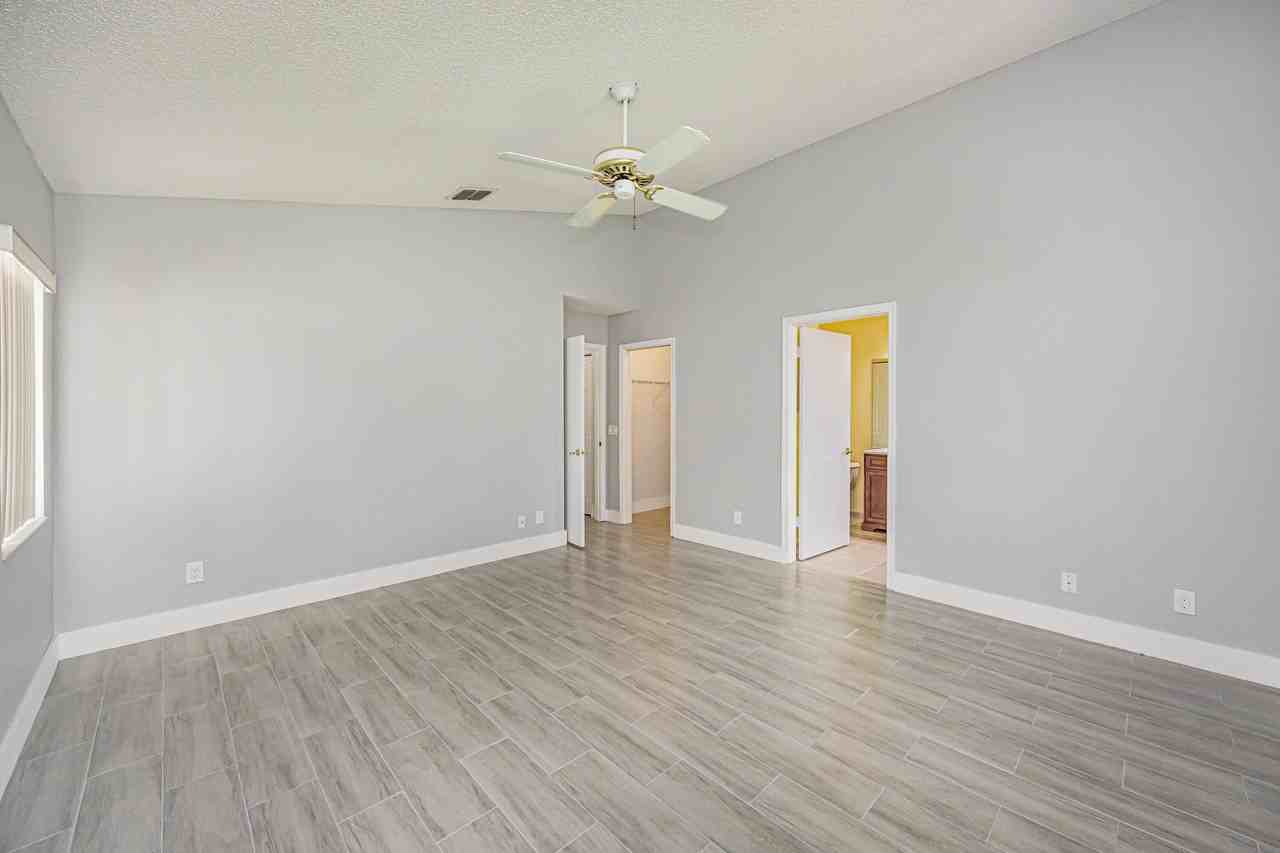5148 Rosen Blvd - Photo 7 of 50