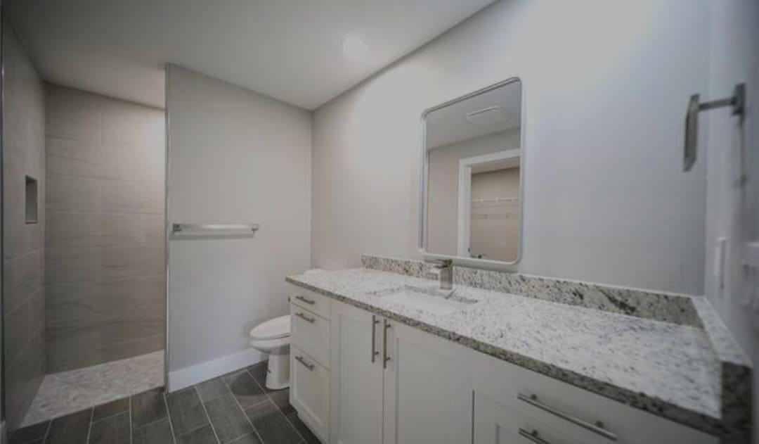 374 Pennfield St - Photo 7 of 13