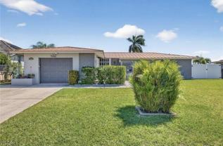 3417 Se 17th Ave - Photo 1 of 1