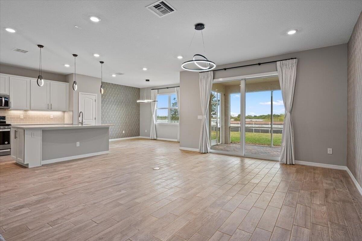 10437 Sw Captiva Dr - Photo 5 of 50