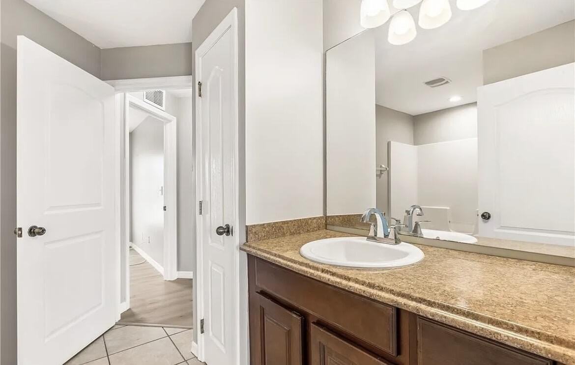 9792 Deerfoot Dr - Photo 4 of 12