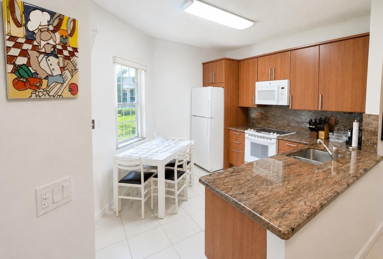 6566 Via Regina #6566 - Photo 5 of 17