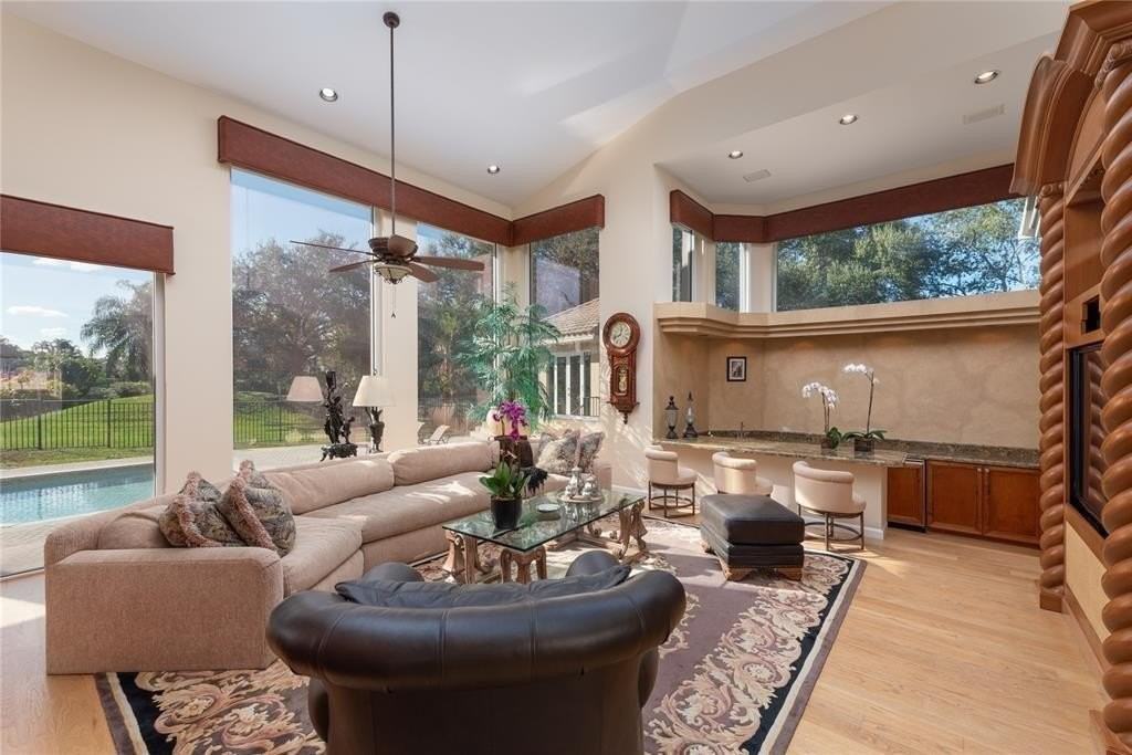3190 Willow Ln - Photo 6 of 25