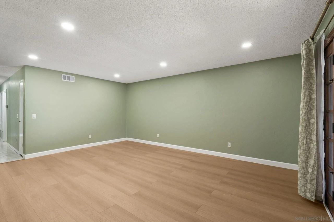 3867 35th St - Photo 6 of 32