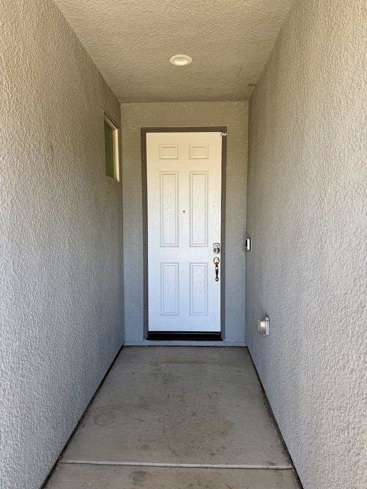 1908 E Monte Vista Ave #1 - Photo 6 of 50