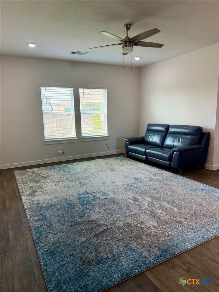 115 Rosa Rd - Photo 2 of 23