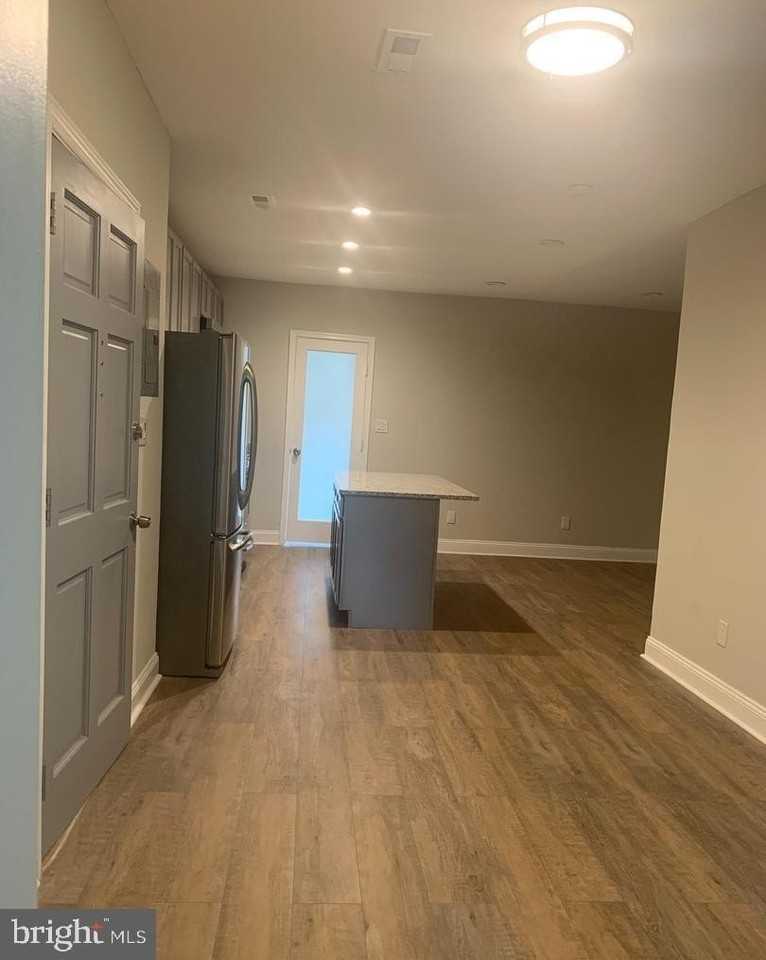 4013 7th St Ne - Photo 4 of 12