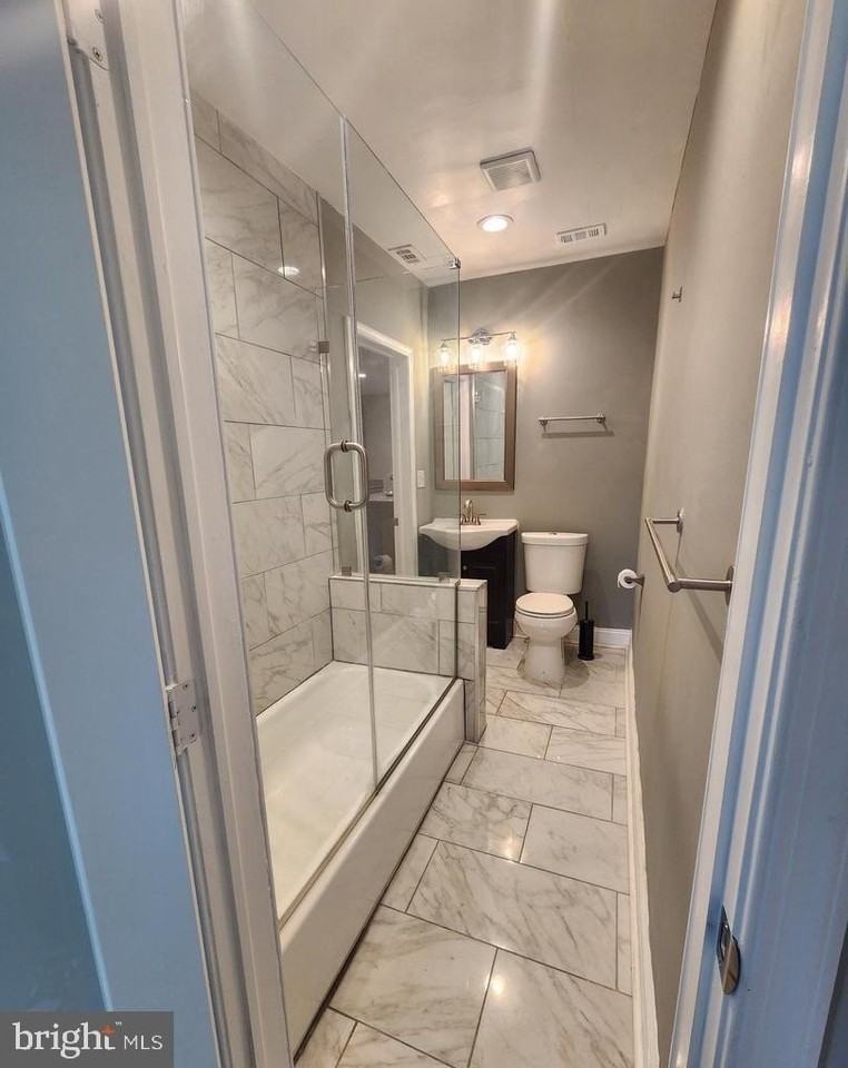 4013 7th St Ne - Photo 5 of 12
