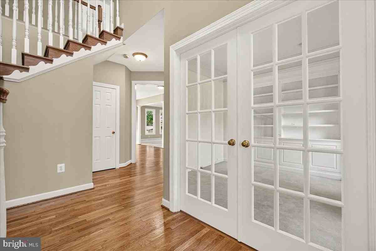 6430 Bellevue Pl - Photo 2 of 50