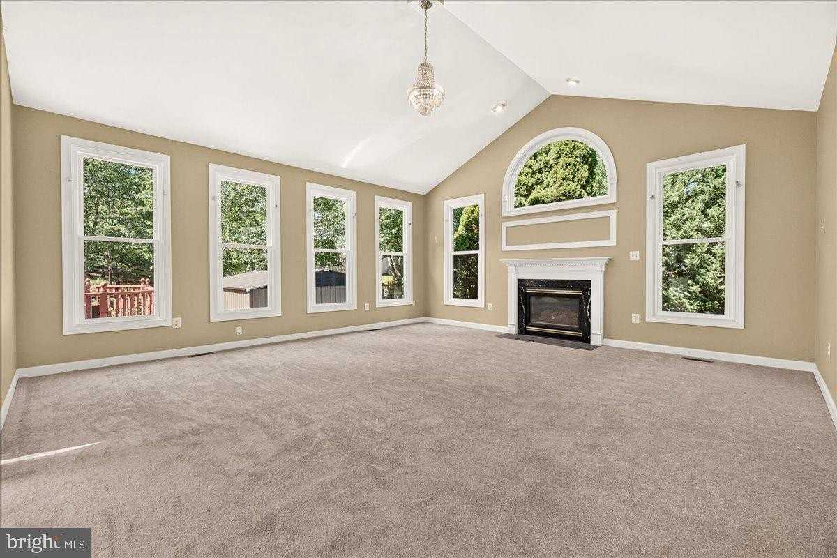 6430 Bellevue Pl - Photo 5 of 50
