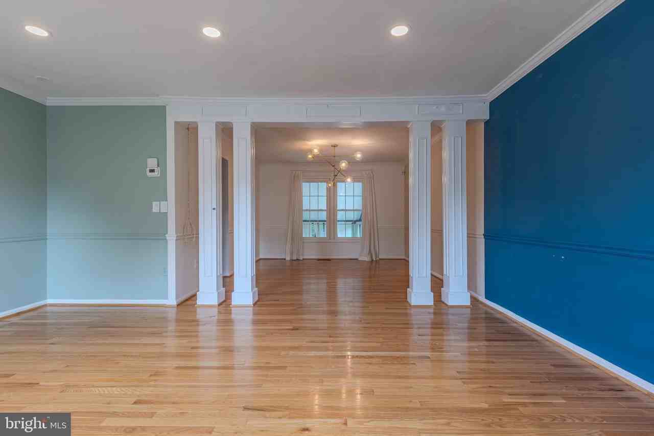 3929 Sunflower Cir - Photo 4 of 32
