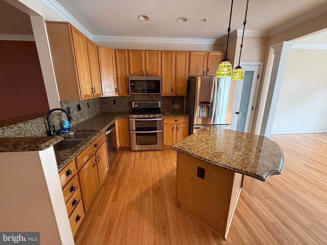 9908 Greenspire Way - Photo 4 of 18
