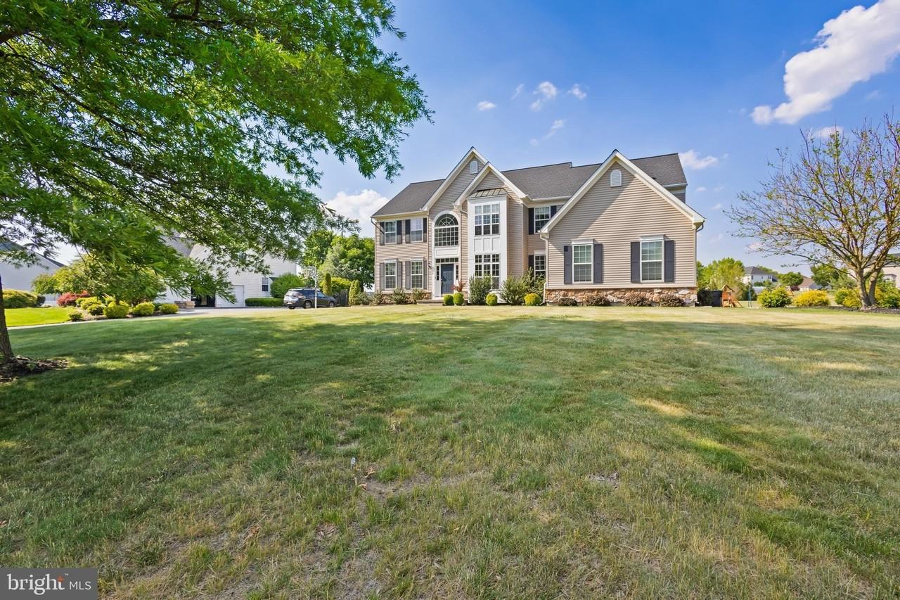 728 Farmhouse Rd - Photo 5 of 50