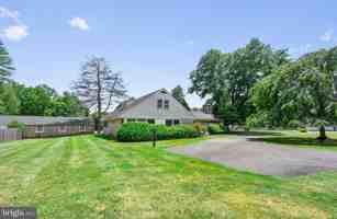 featured image of 1457 Meetinghouse Rd